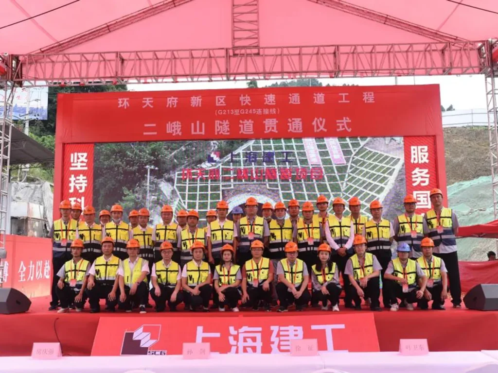 Working-with-Weidun-Waterproofing-team